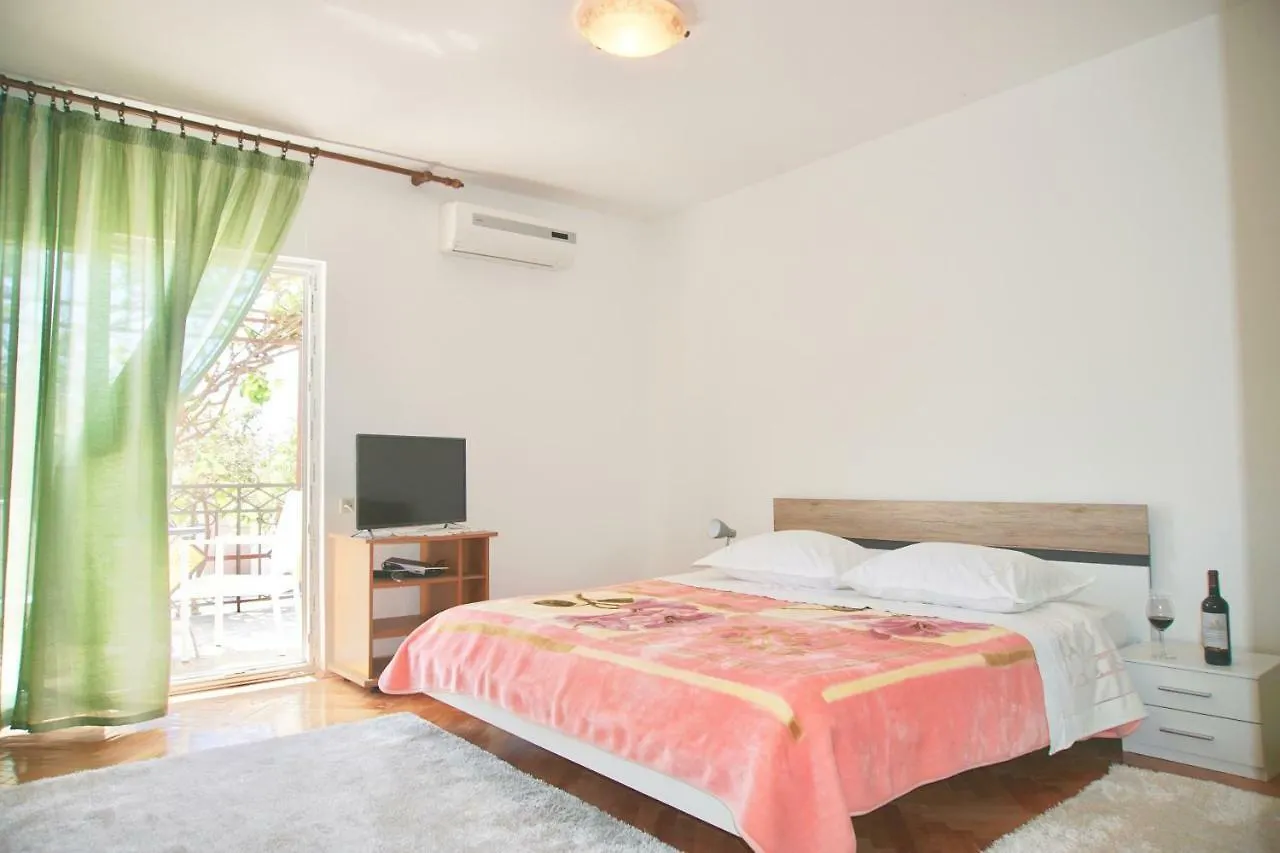 Apartments Burano Trogir