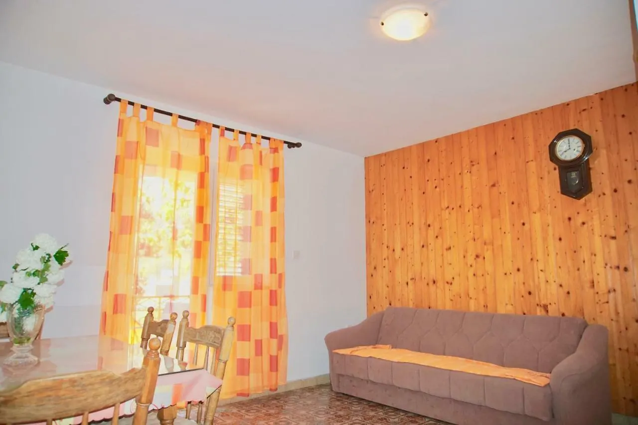 Apartments Burano Trogir 0*,  Croacia